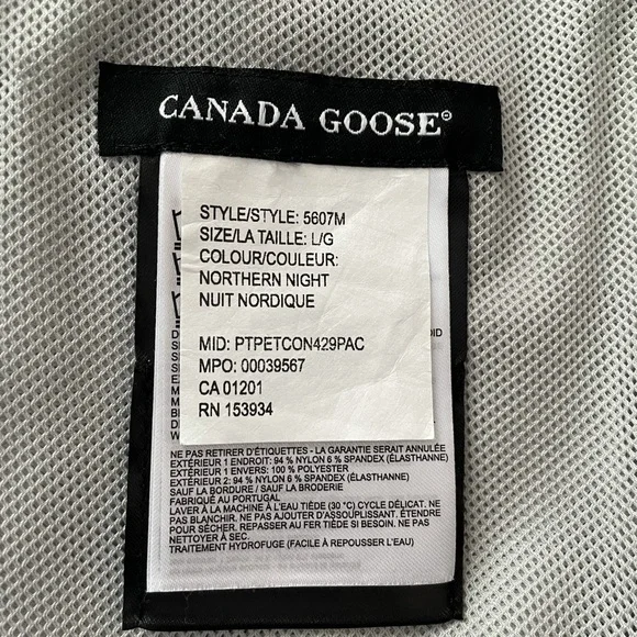 Canada goose - size LARGE